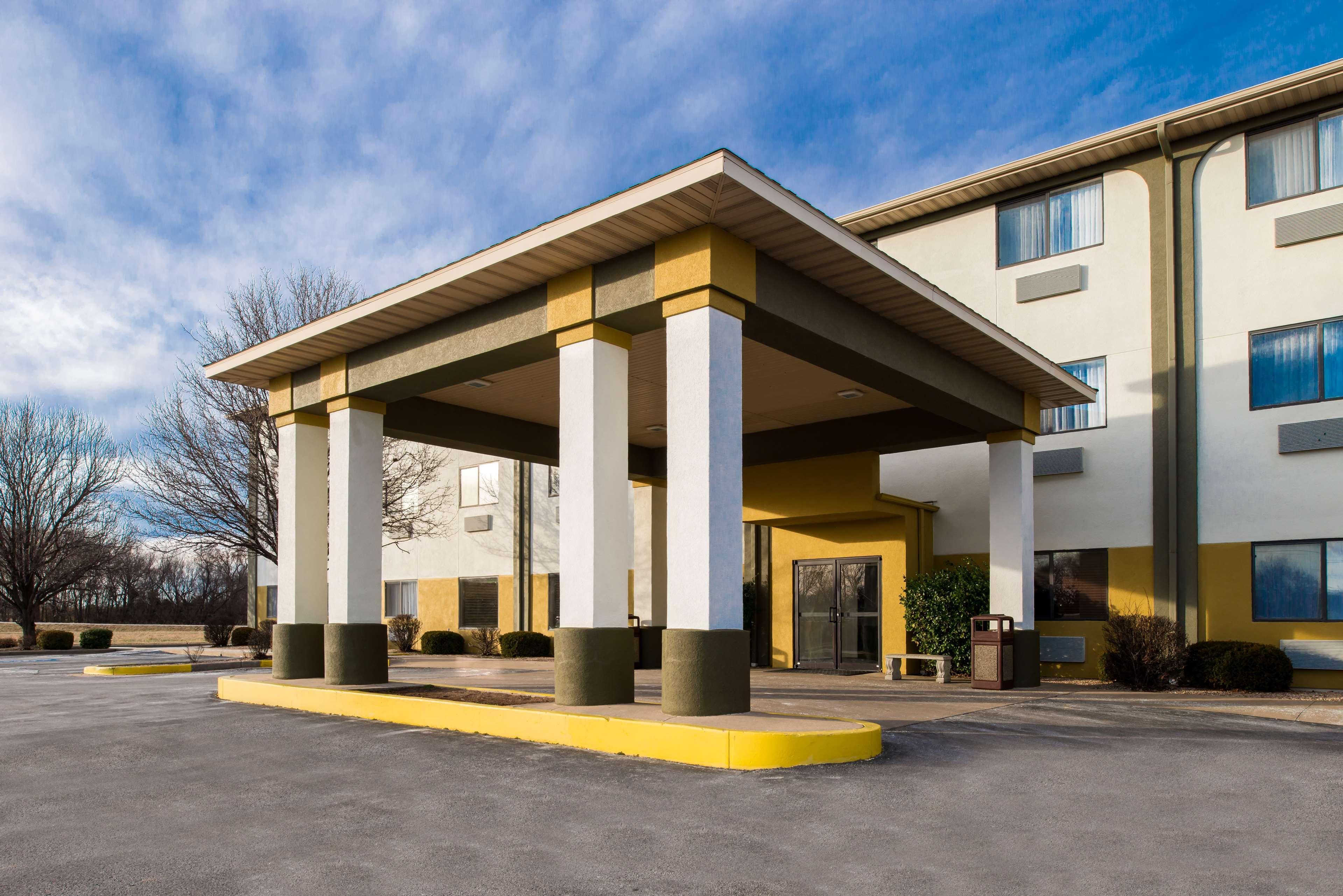 Best Western Big Spring Lodge Neosho Esterno foto